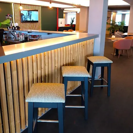 Navegadores Hotel 4*